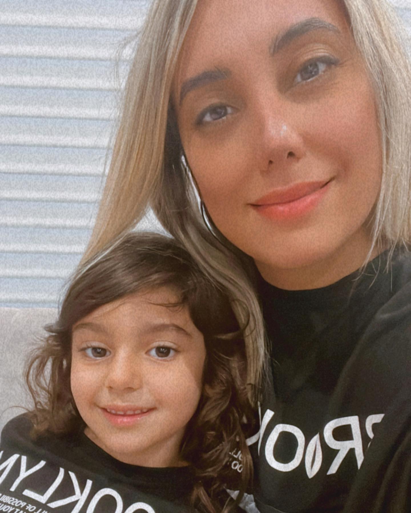 Zeynep with her daughter